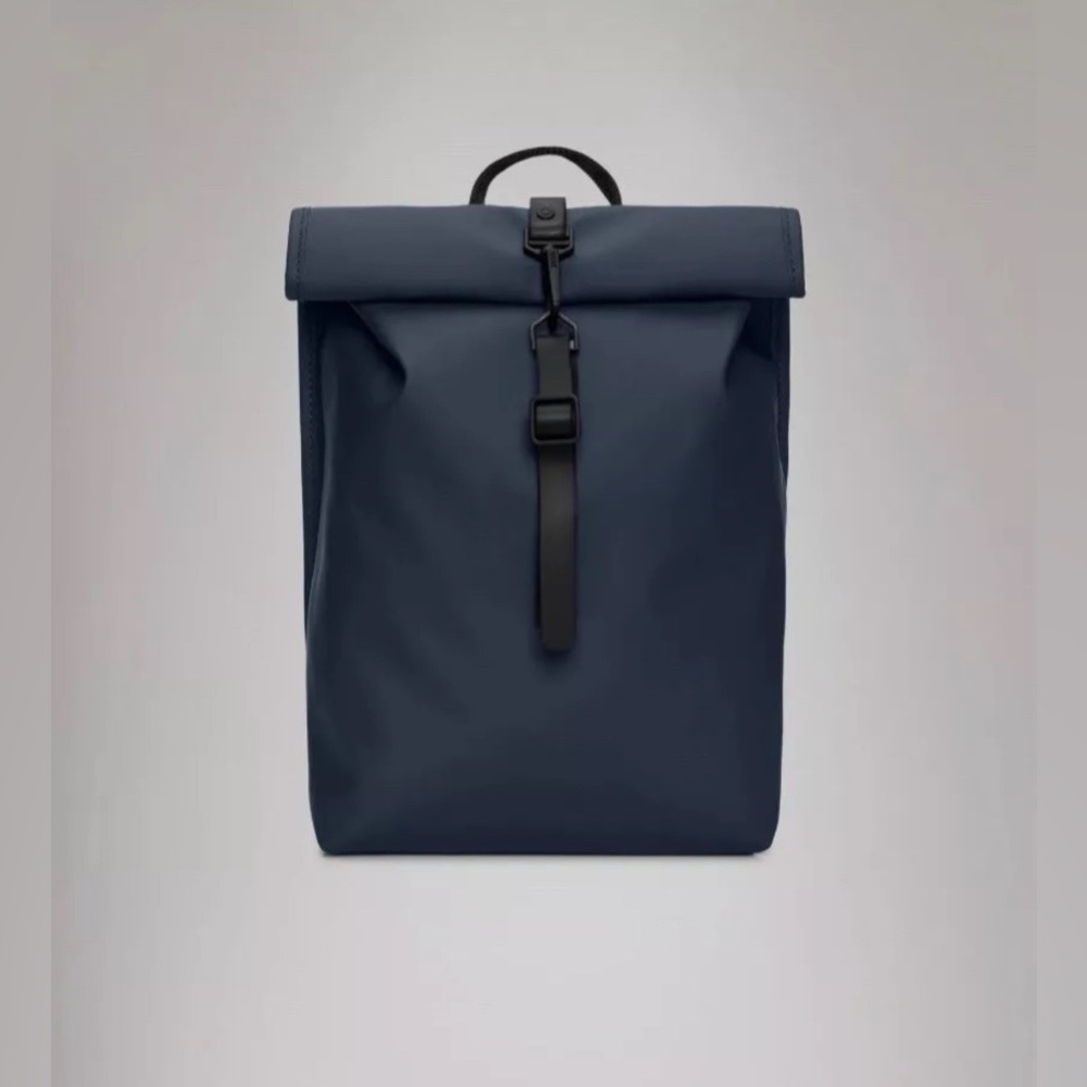 RAINS Rolltop Rucksack Mini Bag Luggage Backpack Navy $125 NEW NWT